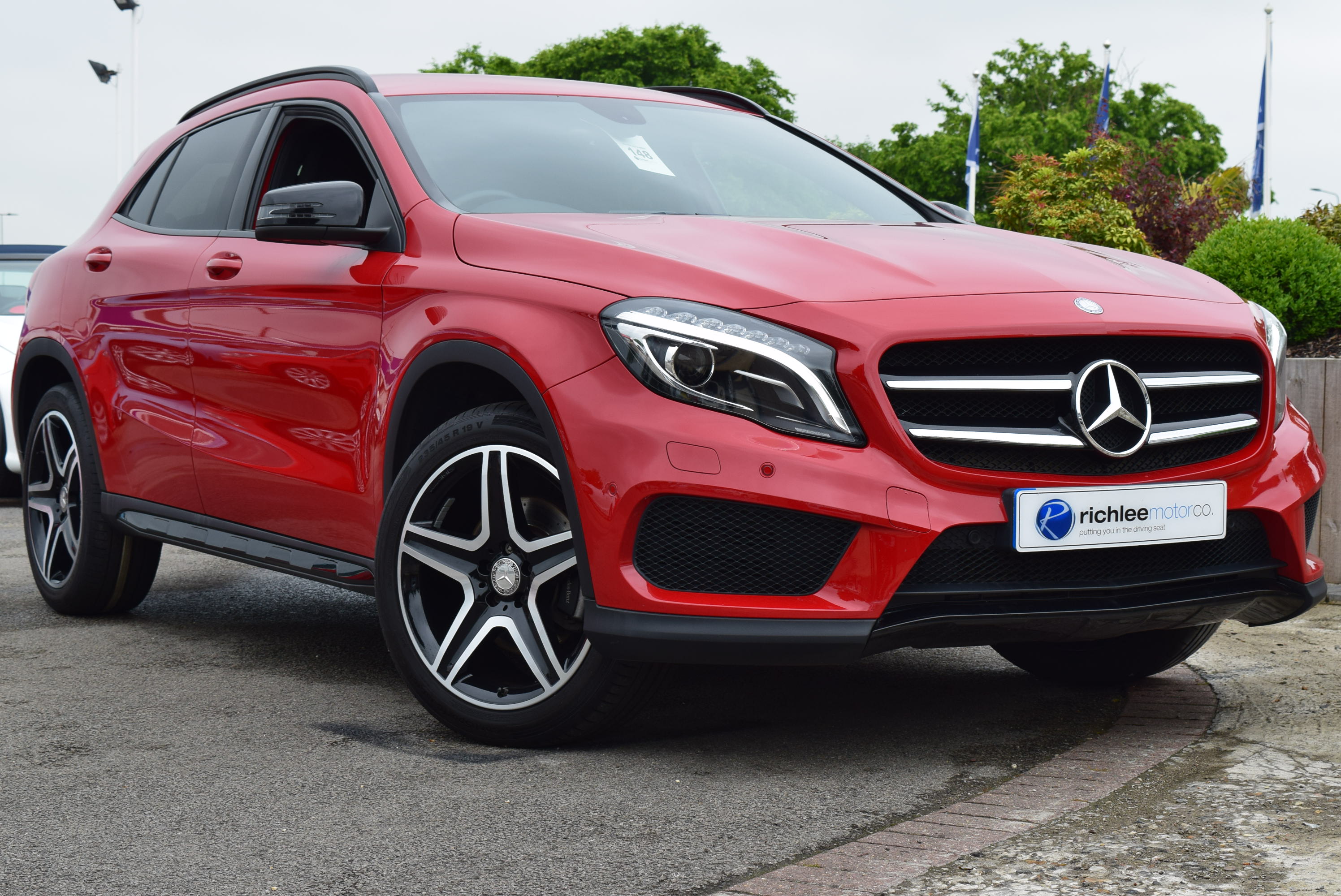 mercedes-benz-gla-class-gla-250-4matic-amg-line-5dr-auto-premium-for