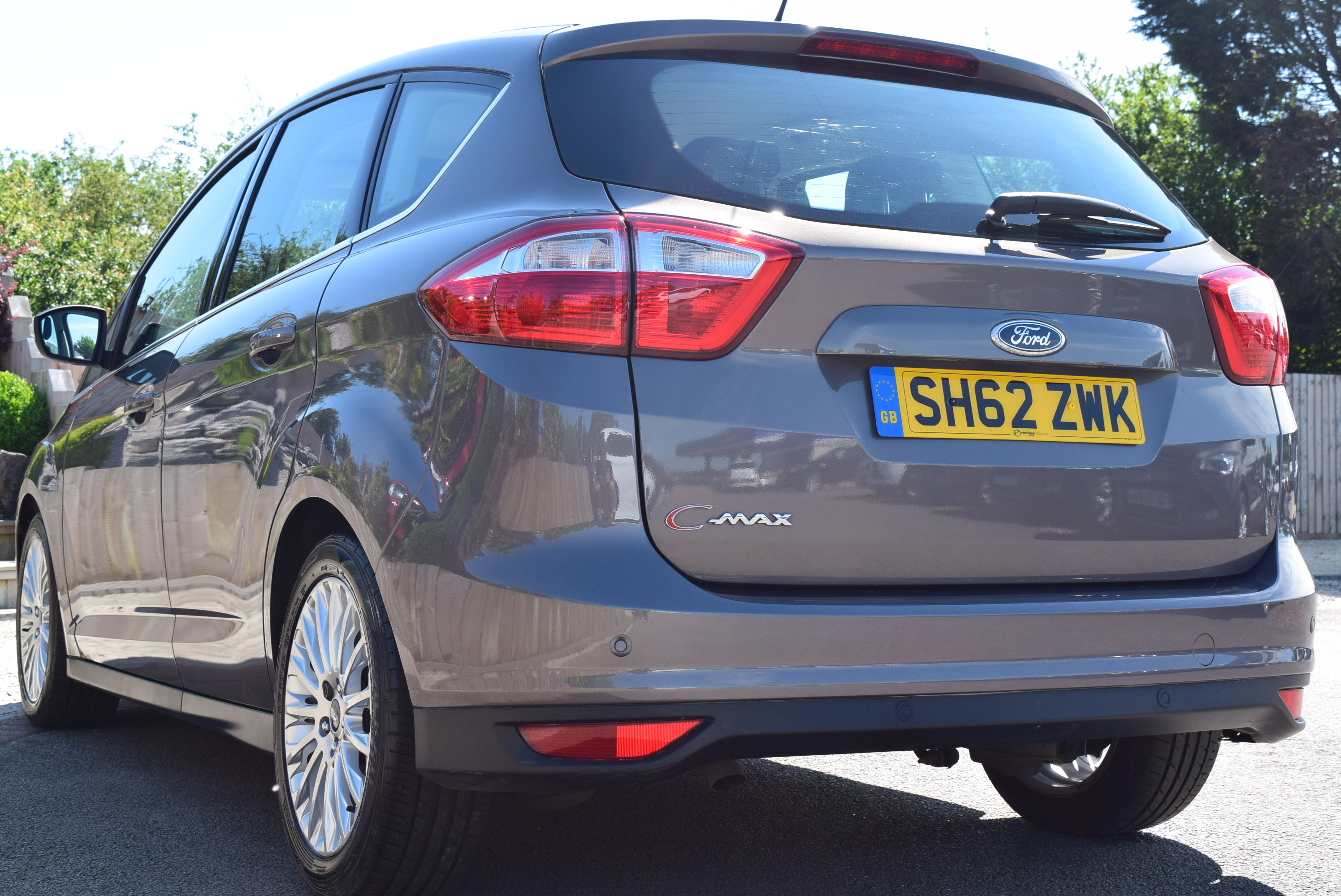 FORD C-MAX 1.6 TDCi Titanium 5dr For Sale :: Richlee Motor Co. Ltd