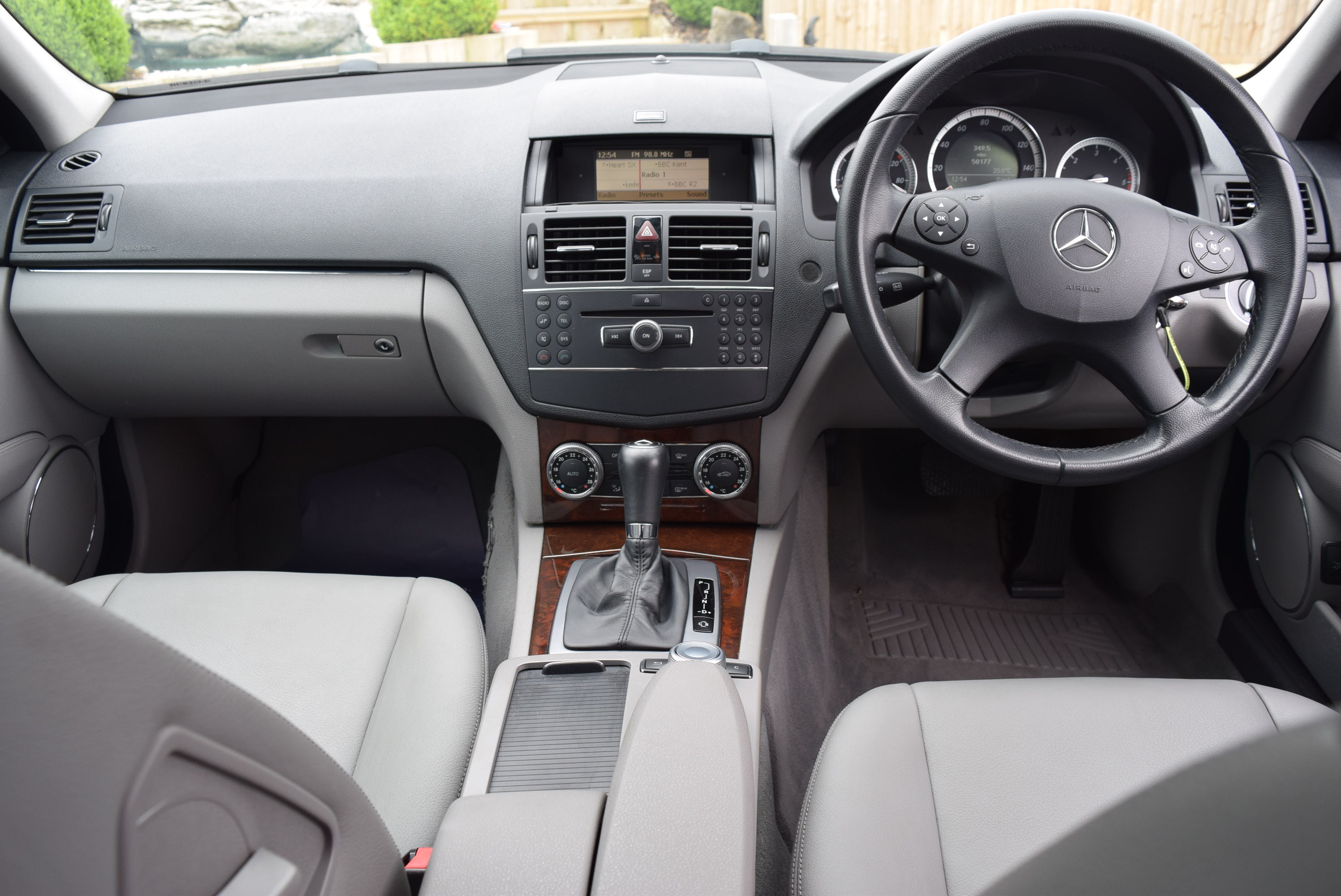 MERCEDESBENZ C CLASS C220 CDI Elegance 4dr Auto For Sale Richlee Motor Co. Ltd MERCEDESBENZ C CLASS C220 CDI Elegance 4dr Auto For Sale Richlee Motor Co. Ltd