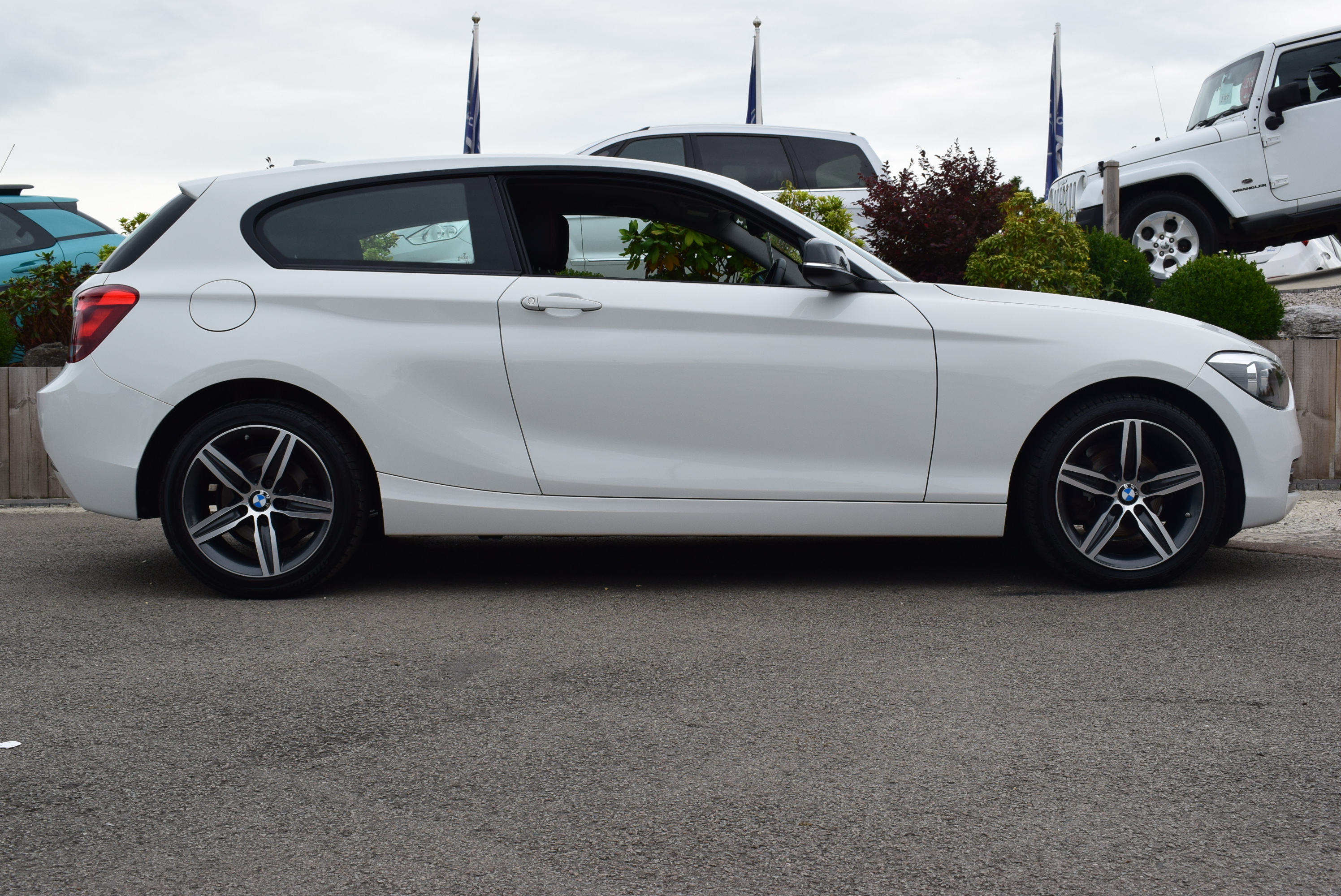 BMW 1 SERIES 116i Sport 3dr For Sale Richlee Motor Co. Ltd