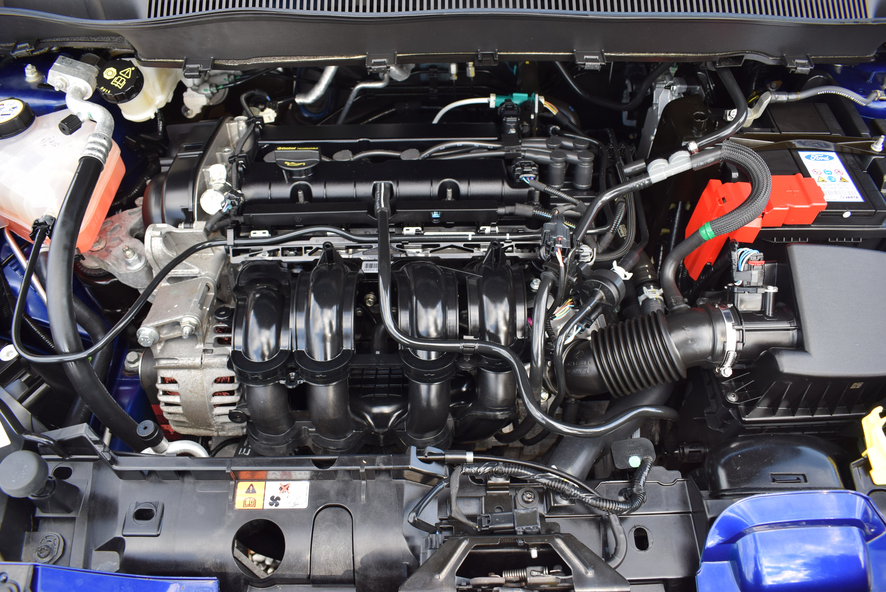 FORD BMAX 1.6 Titanium 5dr Powershift For Sale Richlee Motor Co. Ltd