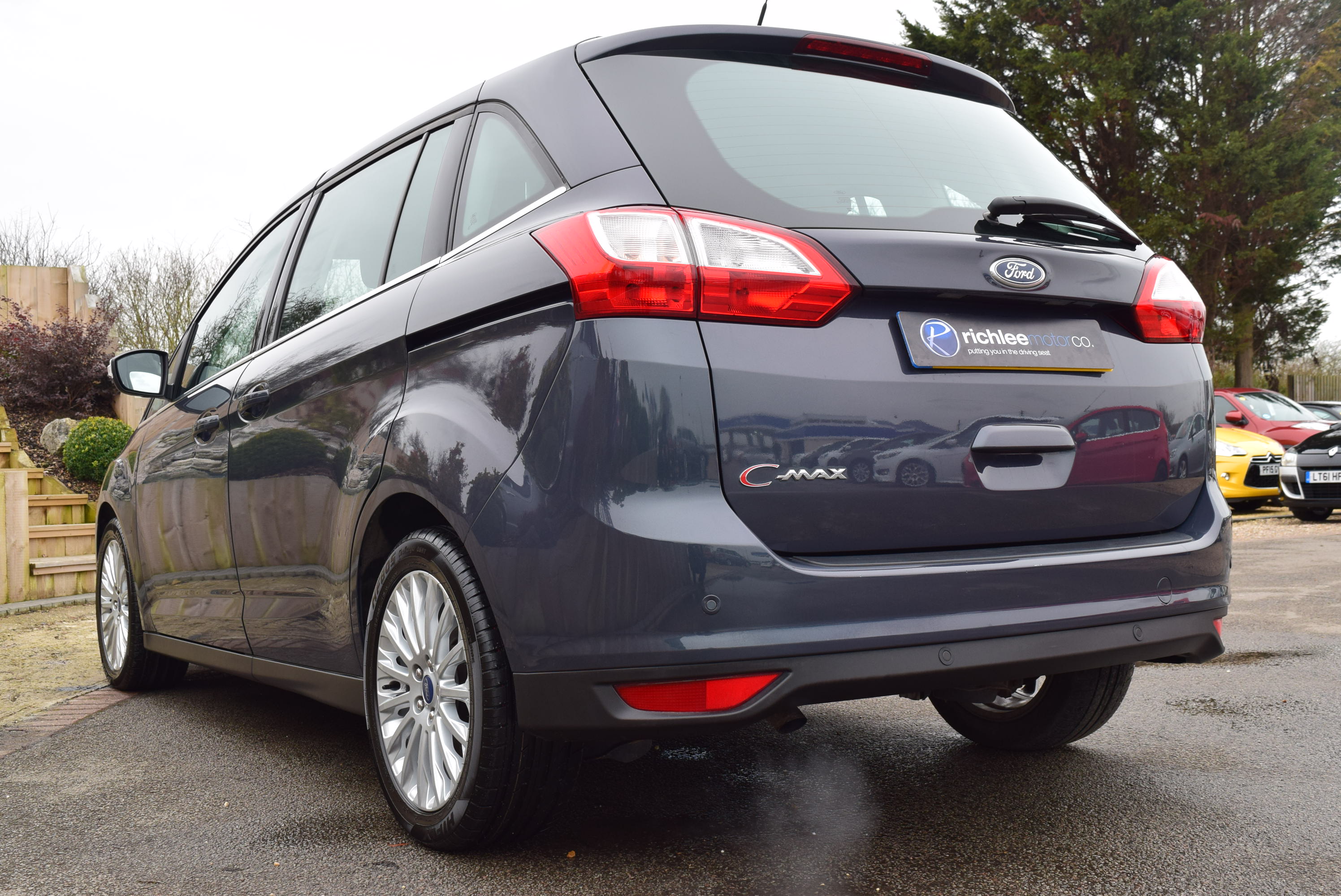 FORD GRAND C-MAX 1.6 TDCi Titanium 5dr For Sale :: Richlee Motor Co. Ltd
