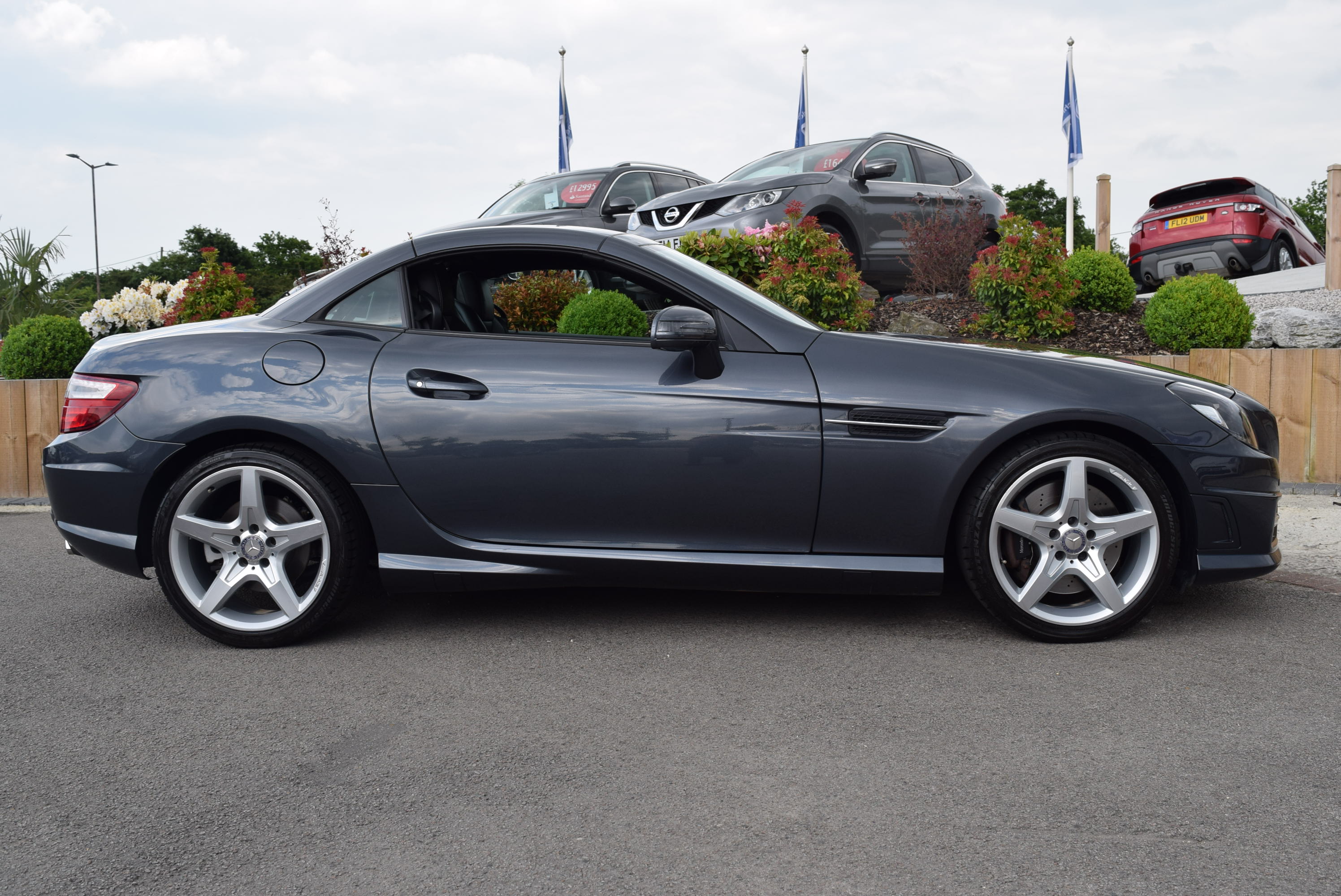 MERCEDES-BENZ SLK SLK 200 BlueEFFICIENCY AMG Sport 2dr Tip Auto For Sale