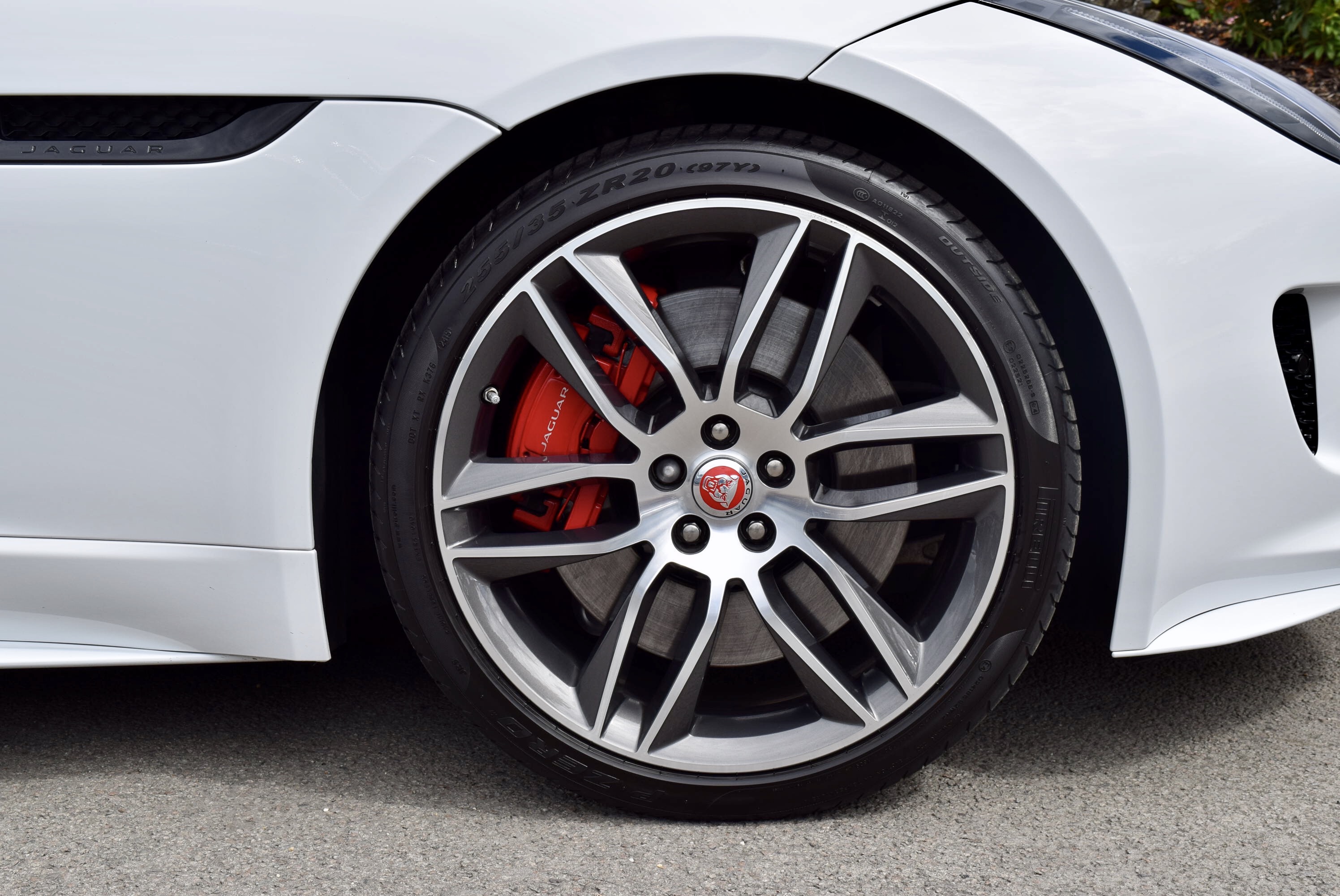 JAGUAR F-TYPE 5.0 Supercharged V8 R 2dr Auto AWD For Sale
