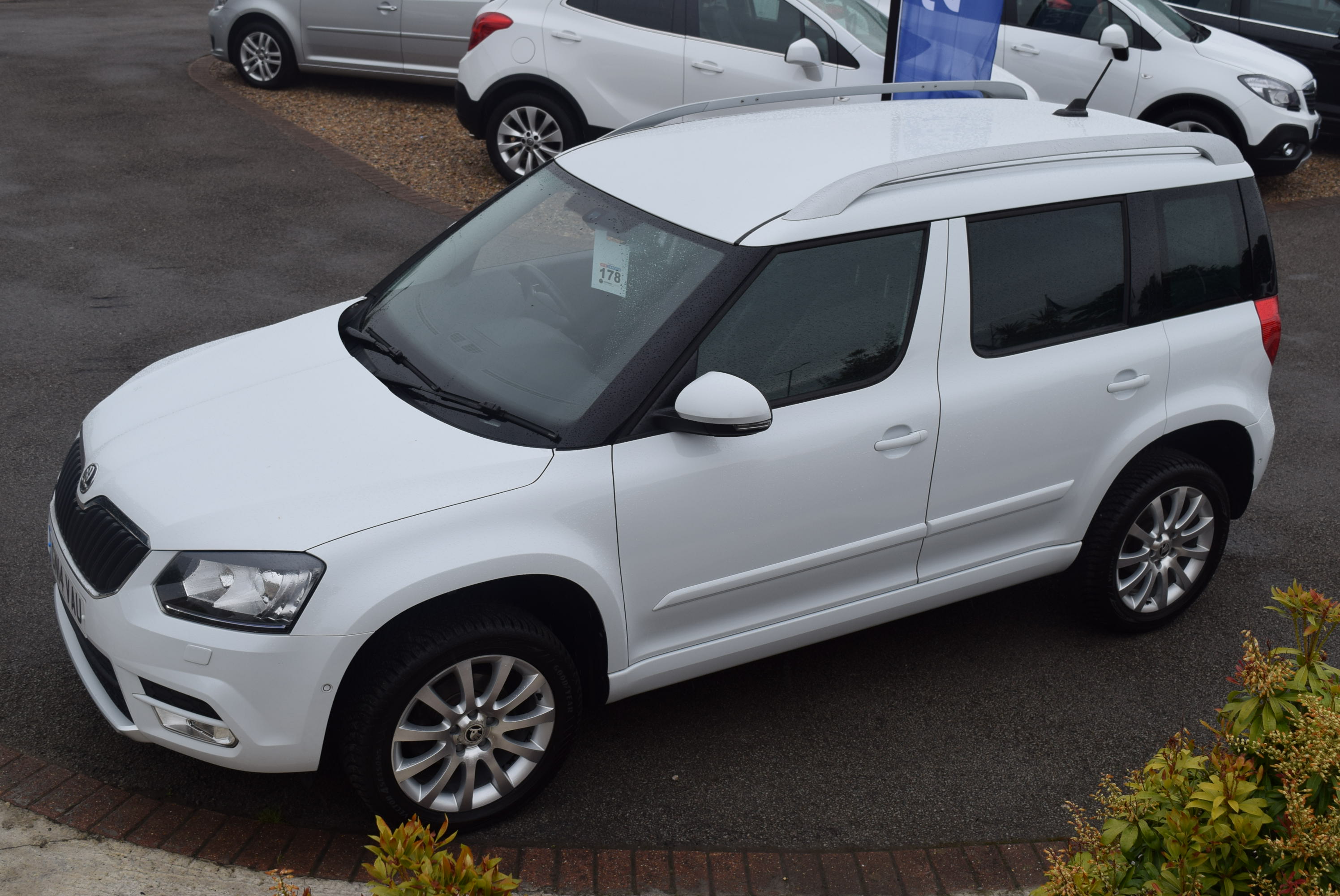 SKODA YETI 2.0 TDI CR Elegance 5dr For Sale :: Richlee Motor Co. Ltd SKODA YETI 2.0 TDI CR Elegance 5dr For Sale :: Richlee Motor Co. Ltd