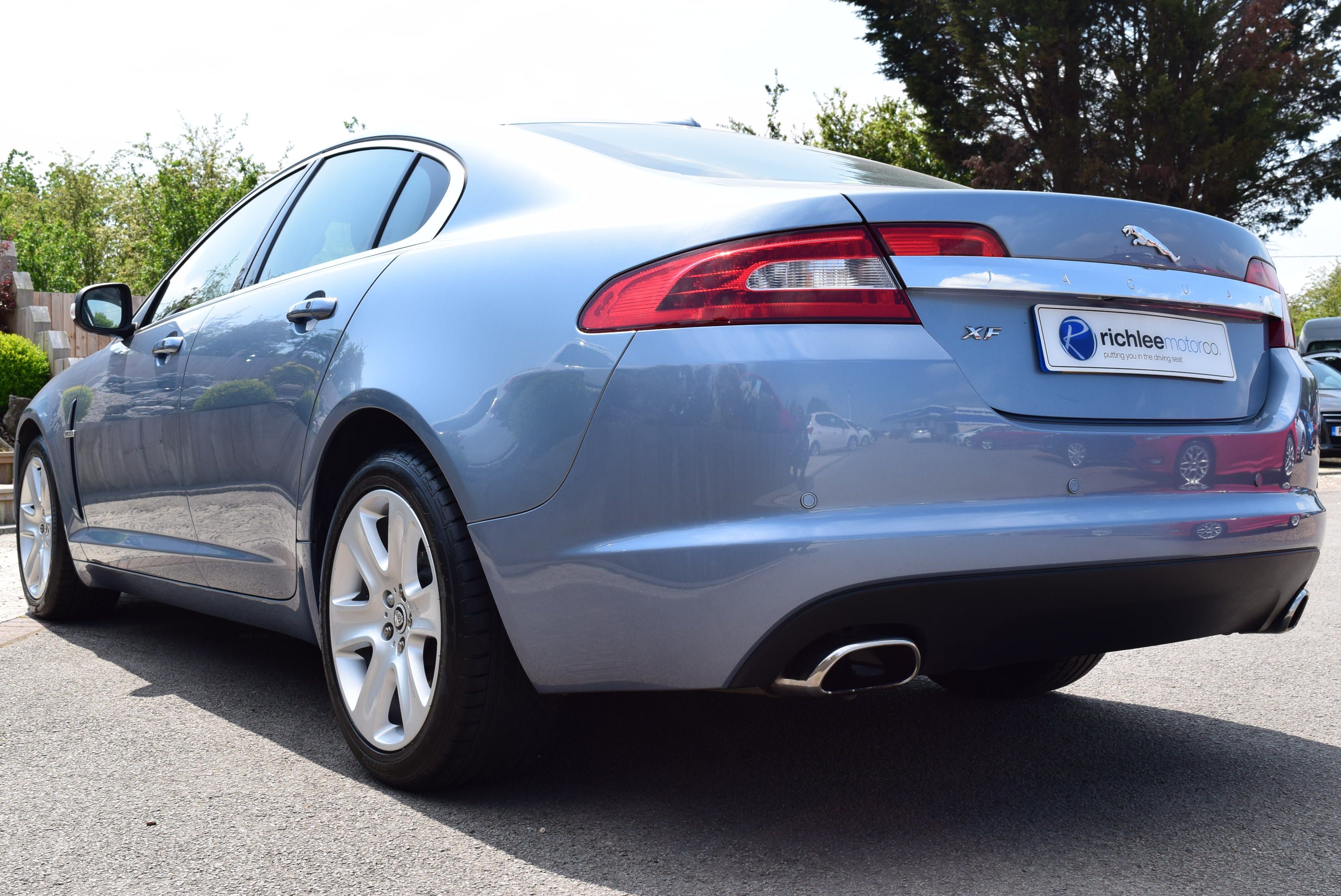 JAGUAR XF 3.0 V6 Premium Luxury 4dr Auto For Sale Richlee Motor Co. Ltd