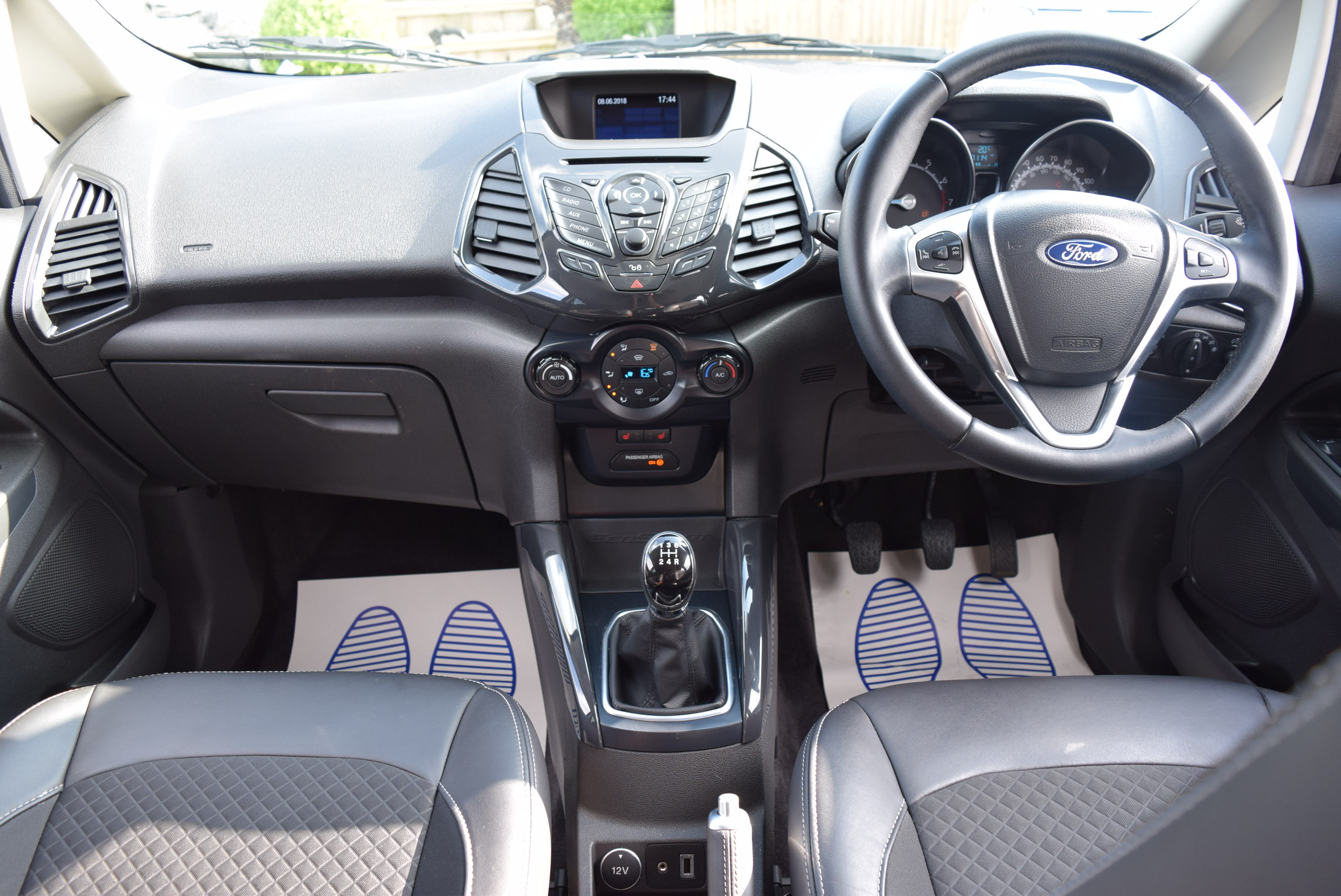 FORD ECOSPORT 1.0 EcoBoost Titanium 5dr For Sale :: Richlee Motor Co. Ltd