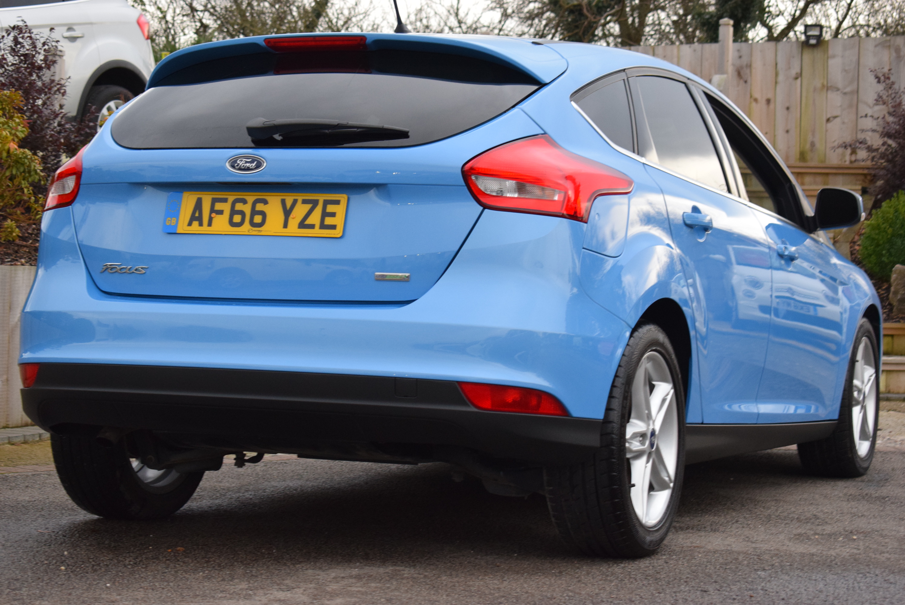 FORD FOCUS 1.0 EcoBoost Zetec 5dr For Sale :: Richlee Motor Co. Ltd