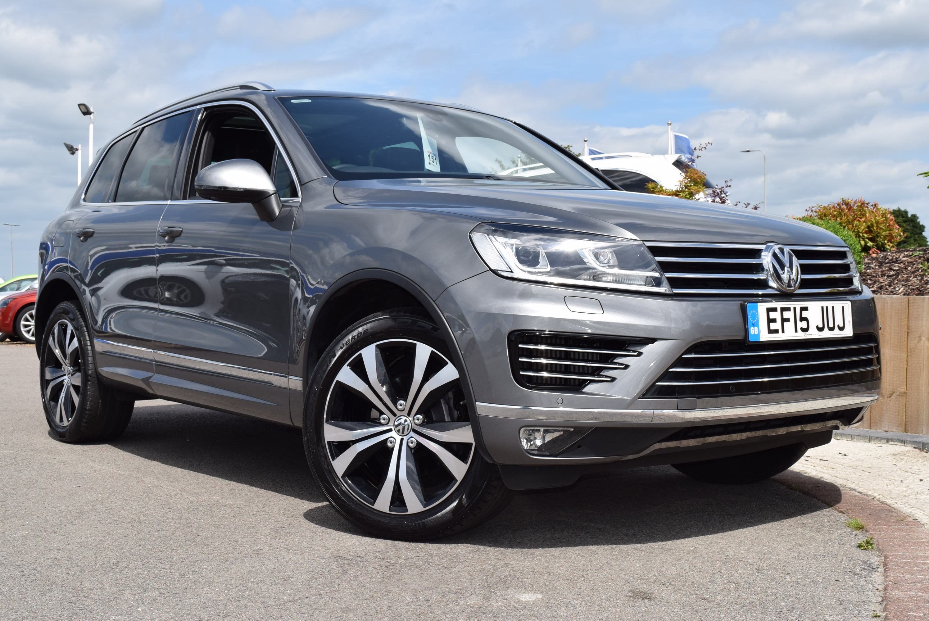 VOLKSWAGEN TOUAREG 3.0 V6 TDI BlueMotion Tech R Line 5dr Tip Auto For Sale