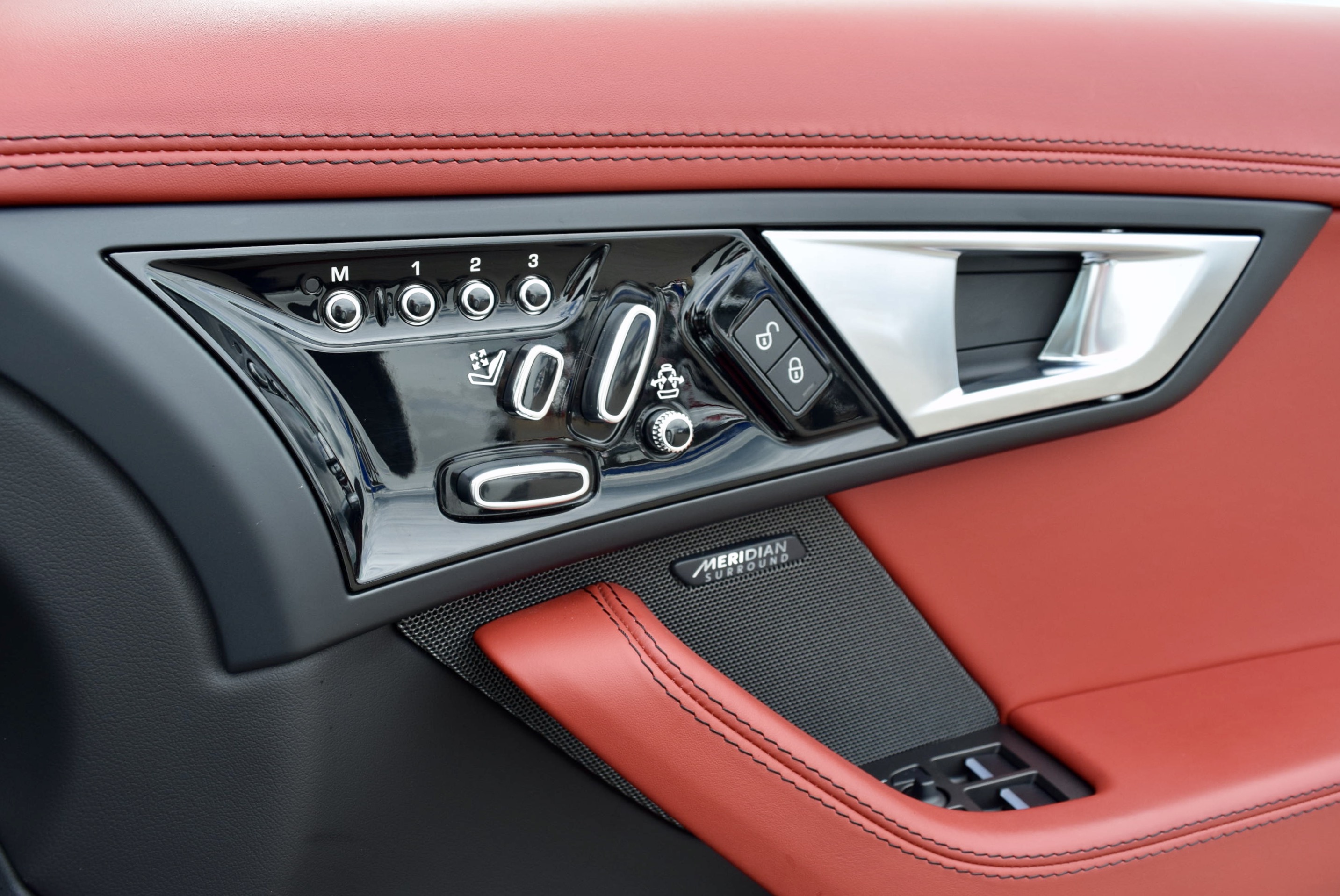 JAGUAR F-TYPE 5.0 Supercharged V8 R 2dr Auto AWD For Sale