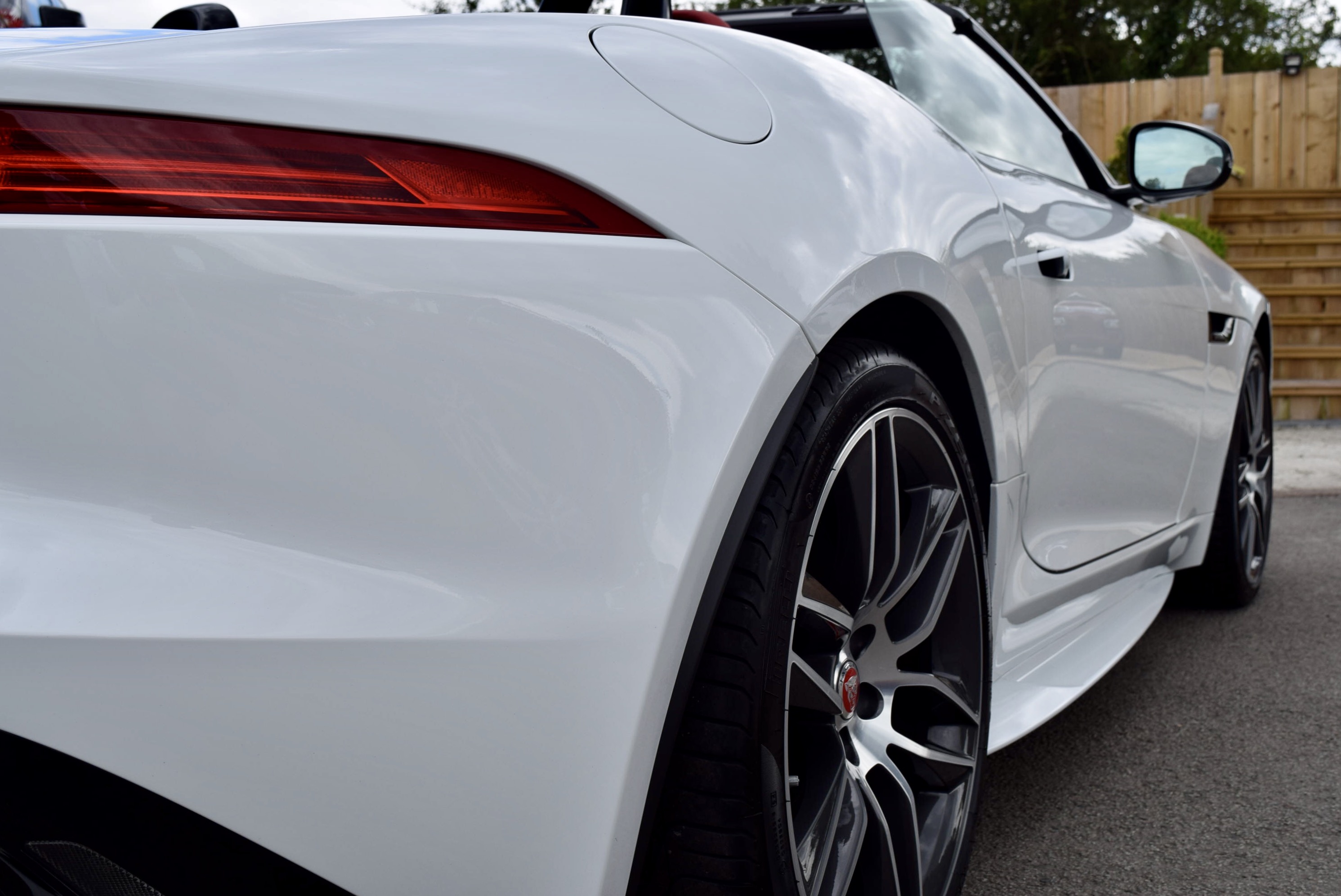 JAGUAR F-TYPE 5.0 Supercharged V8 R 2dr Auto AWD For Sale