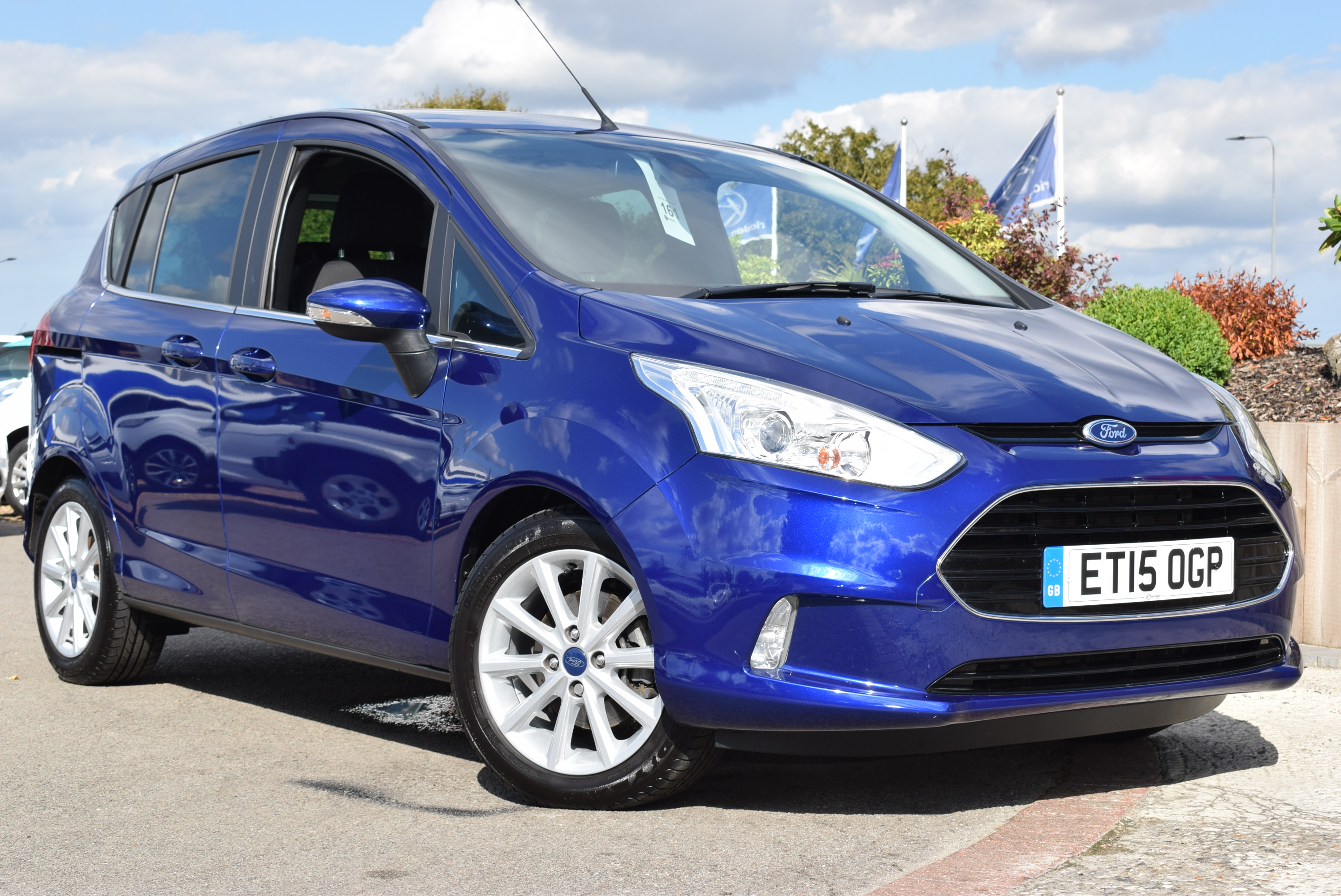 FORD B-MAX 1.6 Titanium 5dr Powershift For Sale :: Richlee Motor Co. Ltd