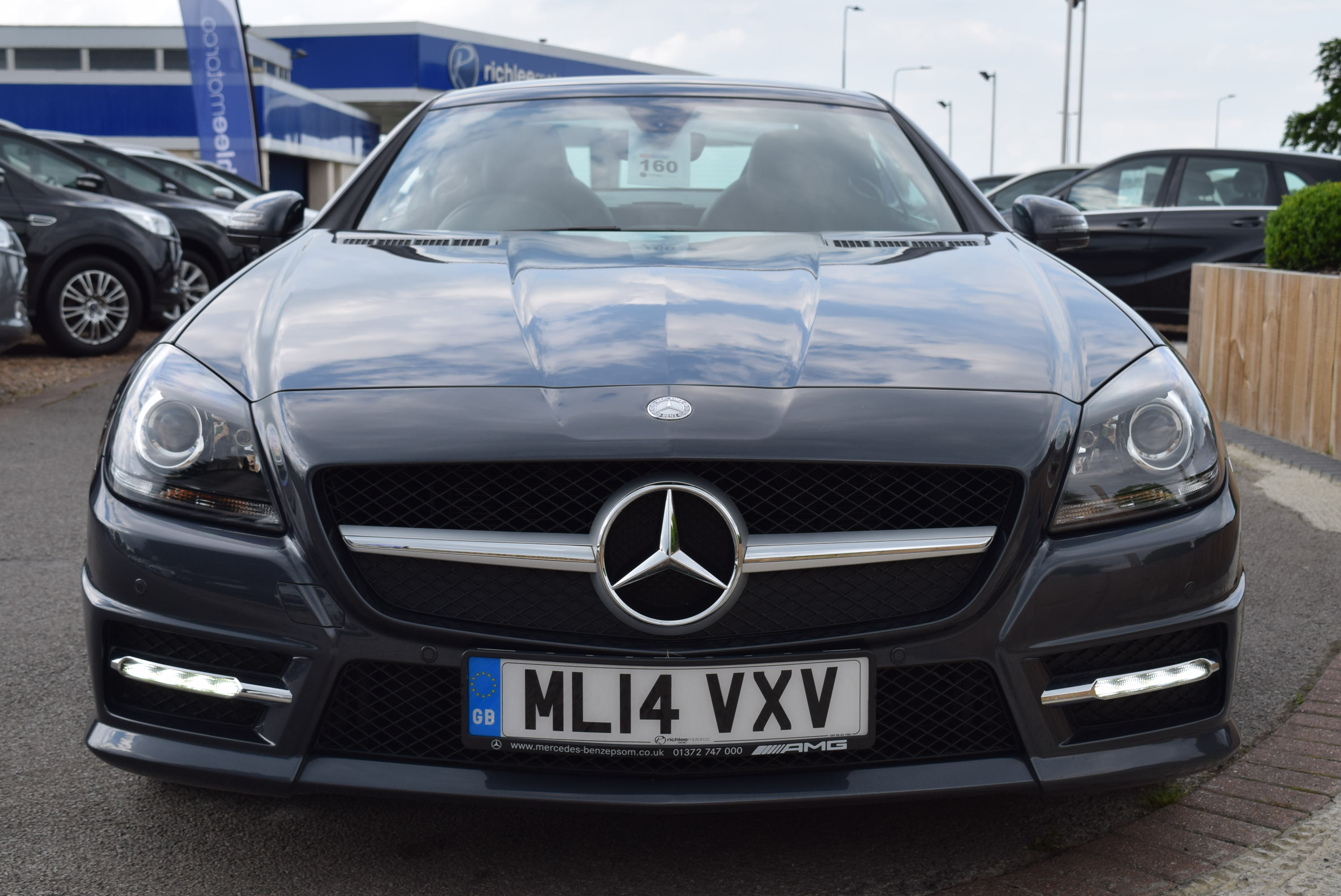 MERCEDES-BENZ SLK SLK 200 BlueEFFICIENCY AMG Sport 2dr Tip Auto For Sale