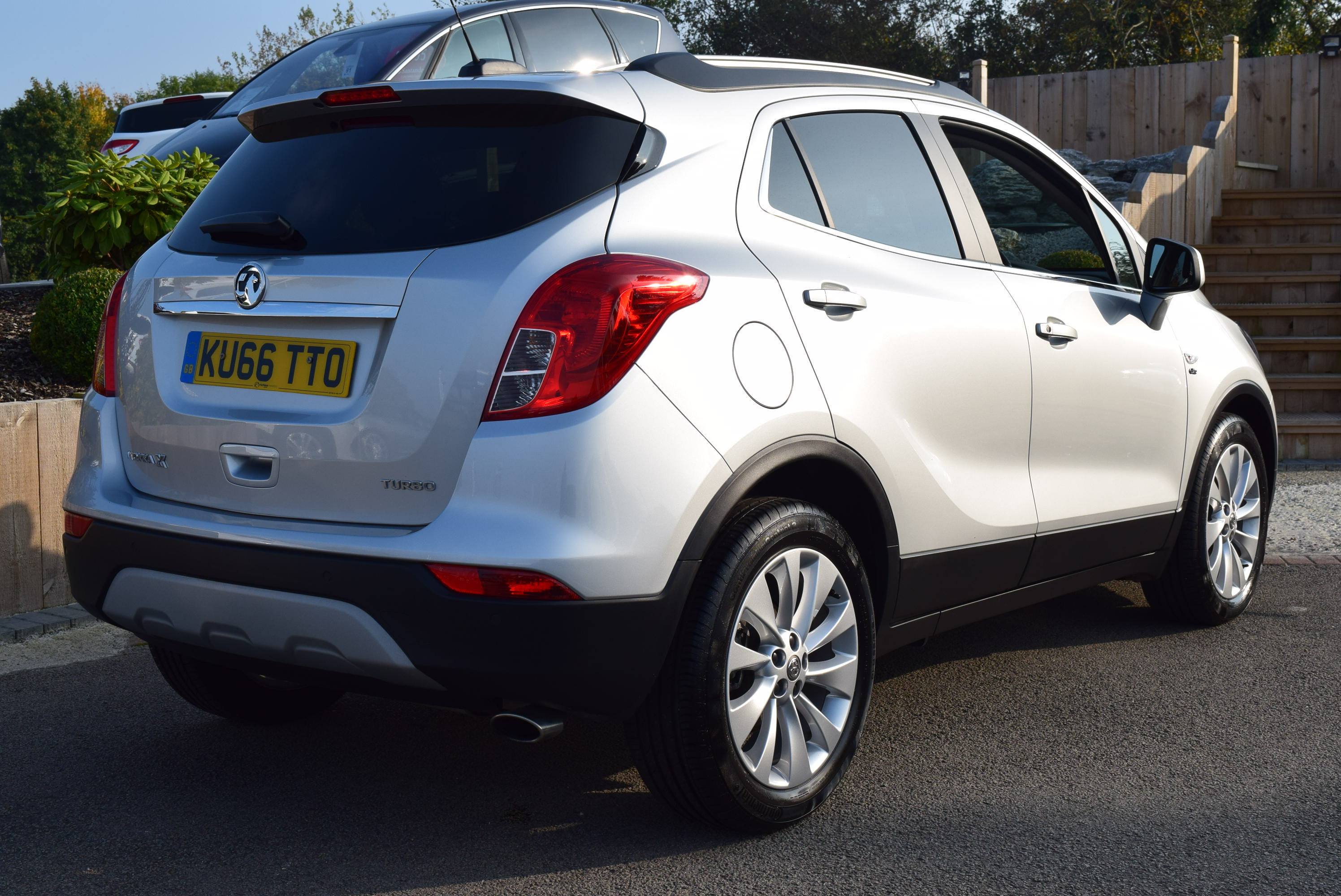 VAUXHALL MOKKA 1.4T Elite Nav 5dr Auto For Sale :: Richlee Motor Co. Ltd